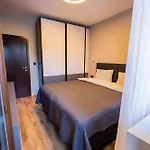 Apartment Alpine Escape Design Detelina