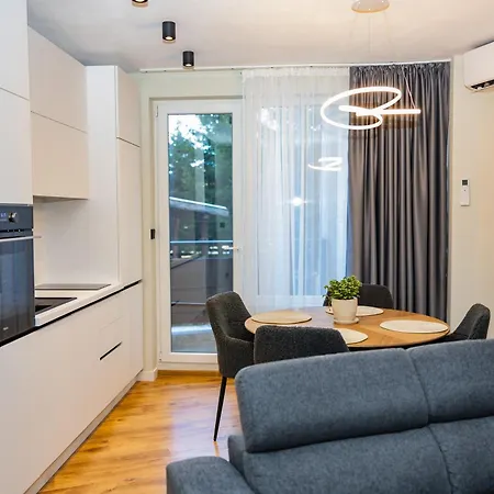 Alpine Escape Design Detelina Apartment